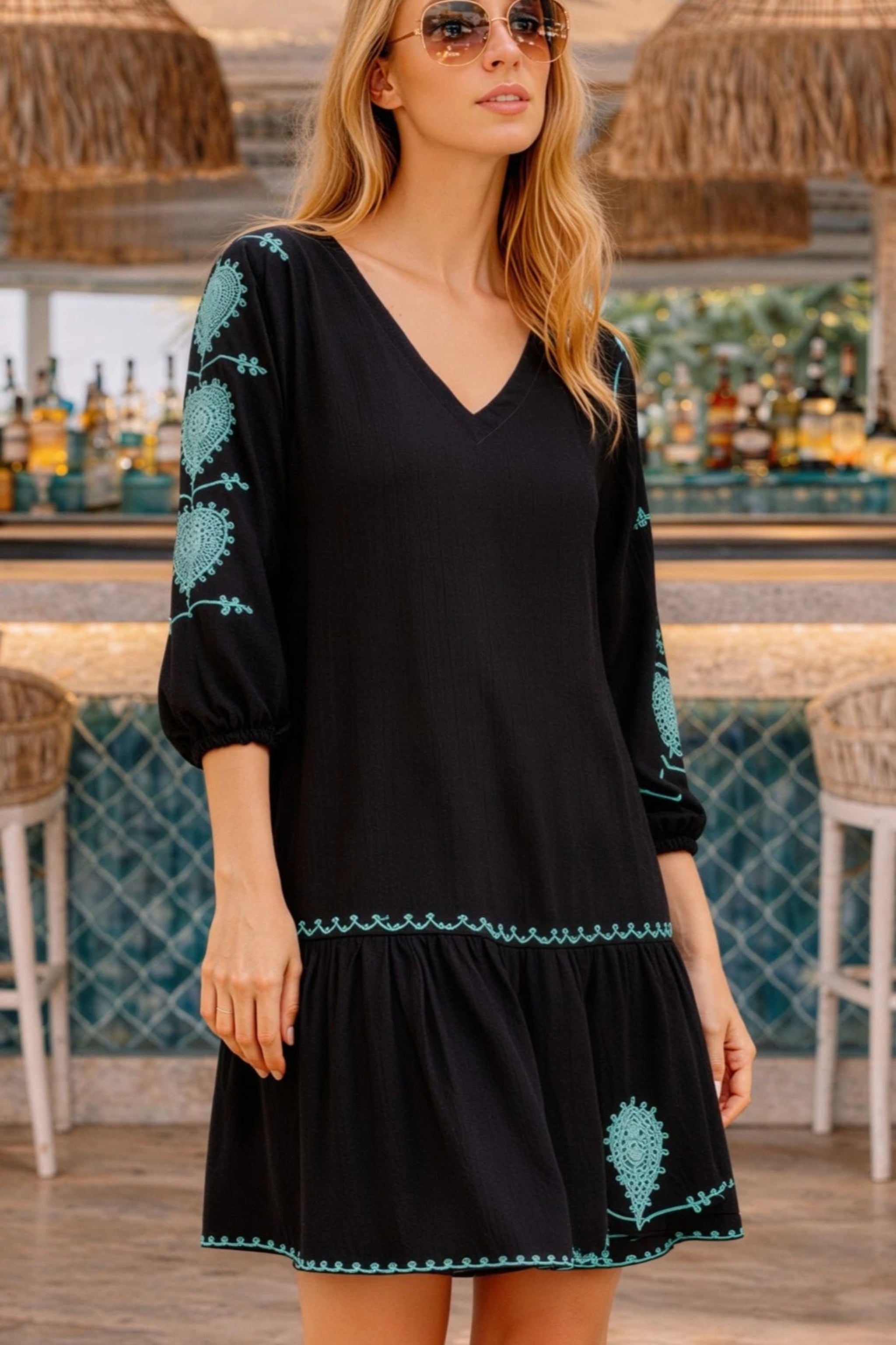 black v neck long sleeved beach dresses